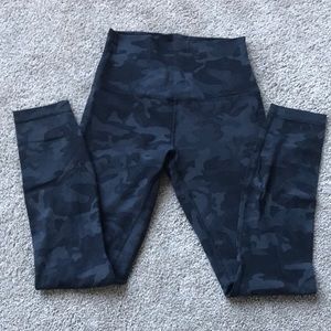 Lululemon black camo leggings